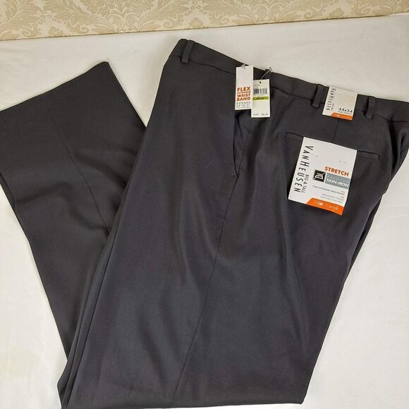 Van Heusen Size 44 x 34 Black Flat Front Trousers Traveler98% P Stretch Non-Iron - Picture 1 of 15